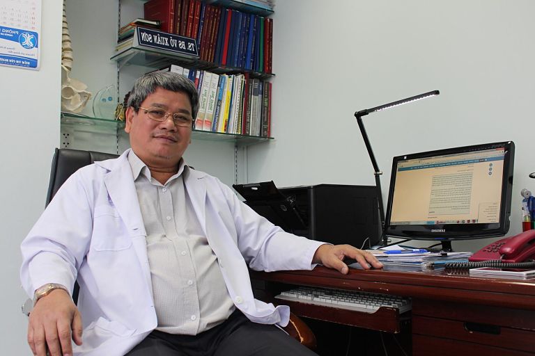 Bác sĩ Võ Xuân Sơn đã có nhiều năm kinh nghiệm trong lĩnh vực chữa trị thoát vị đĩa đệm và các bệnh liên quan đến xương khớp