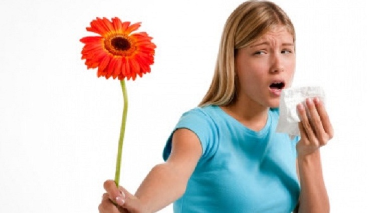 Dị ứng phấn hoa gây ra nhiều triệu chứng khó chịu