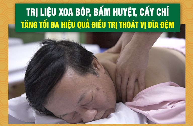 NS Phú Thăng khi đang trị liệu xương khớp